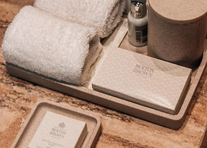 M Boutique - Designed For Adults 5* Πάφος