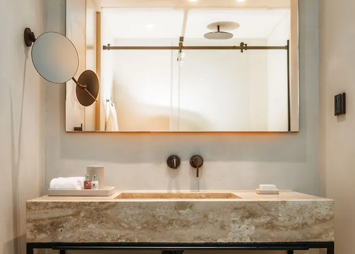 M Boutique - Designed For Adults Ξενοδοχείο Πάφος